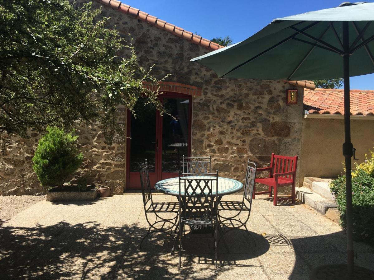 Gite Charmant A La Campagne Avec Terrasse, Proche Du Puy Du Fou Et De La Riviere Sevre - Fr-1-426-249 Sevremont Exterior foto