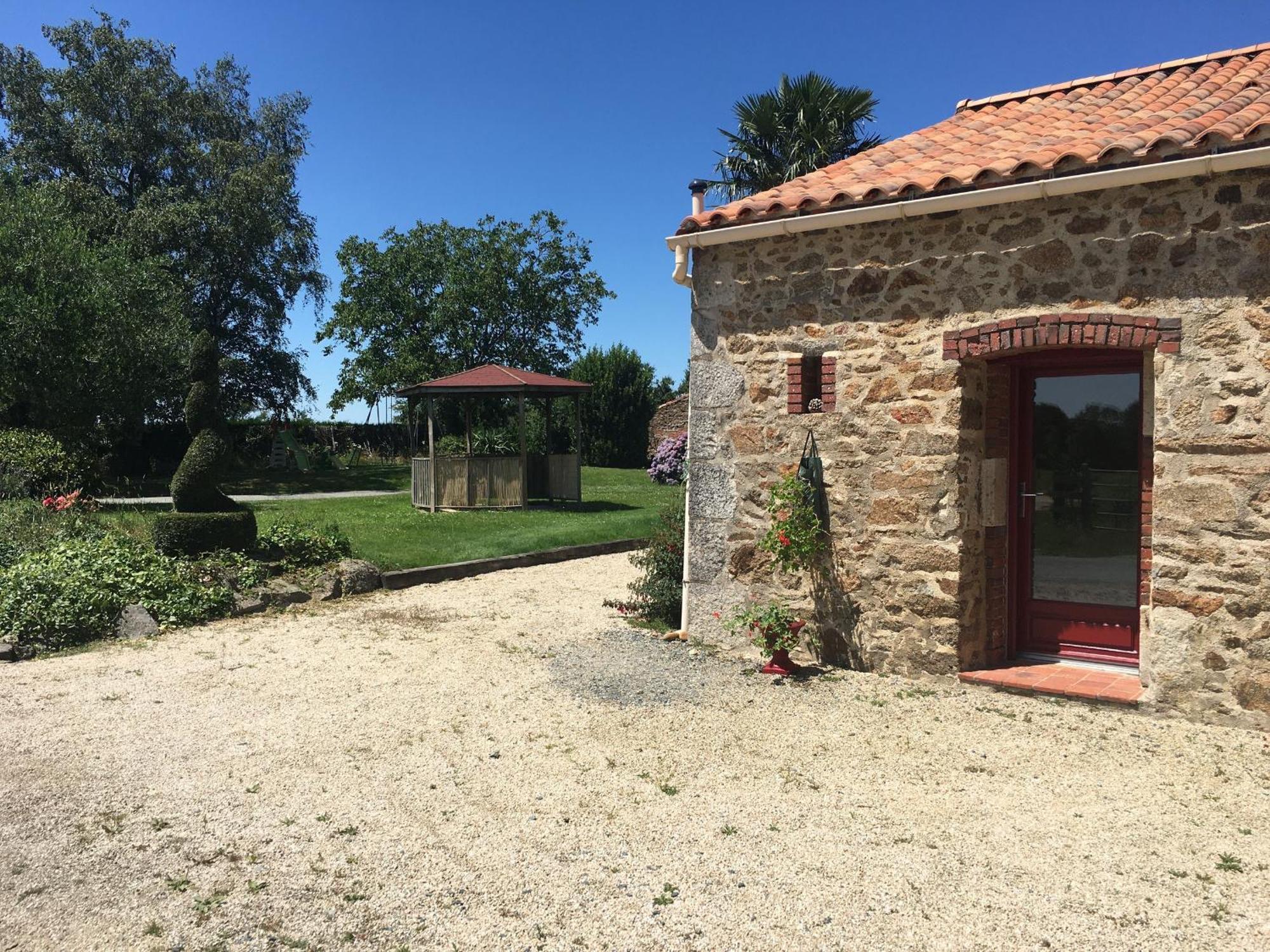 Gite Charmant A La Campagne Avec Terrasse, Proche Du Puy Du Fou Et De La Riviere Sevre - Fr-1-426-249 Sevremont Exterior foto